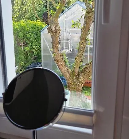 Apartmán Charmantes Haeuschen Mit Garten Und Parkplatz